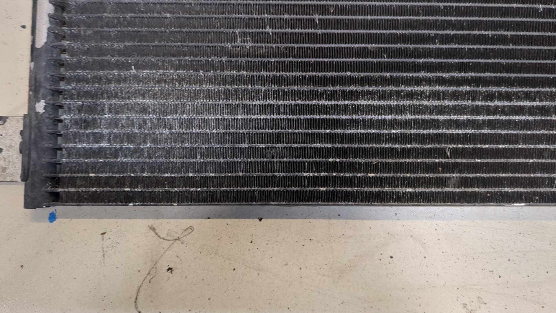 Радиатор кондиционера / конденсер