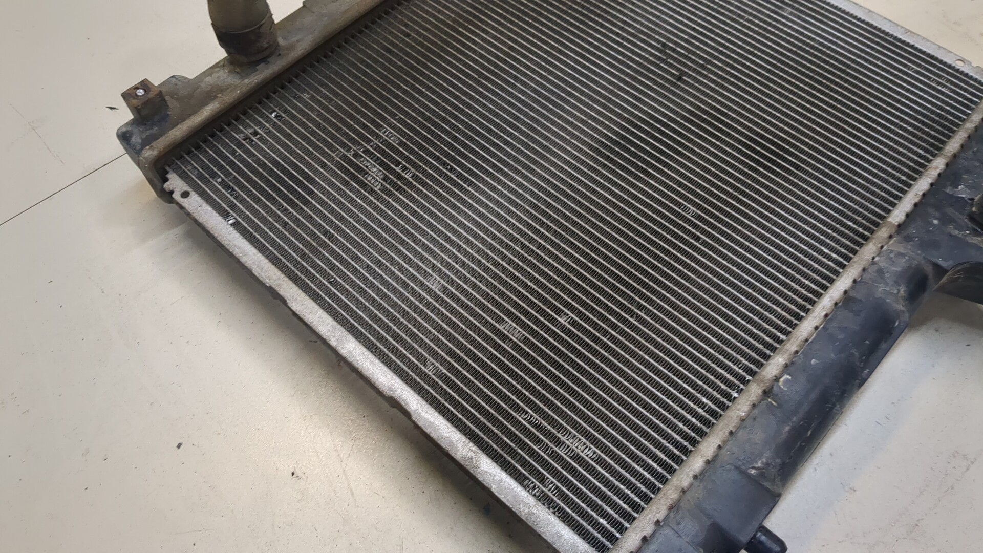 Радиатор охлаждения двигателя основной
