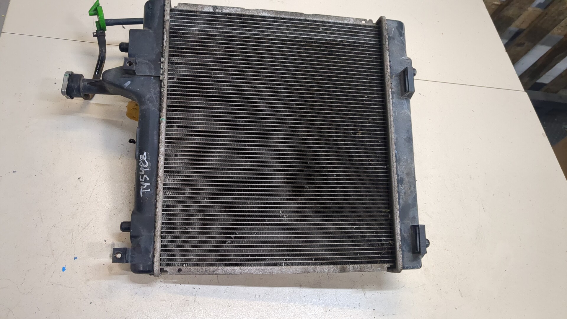 Радиатор охлаждения двигателя основной