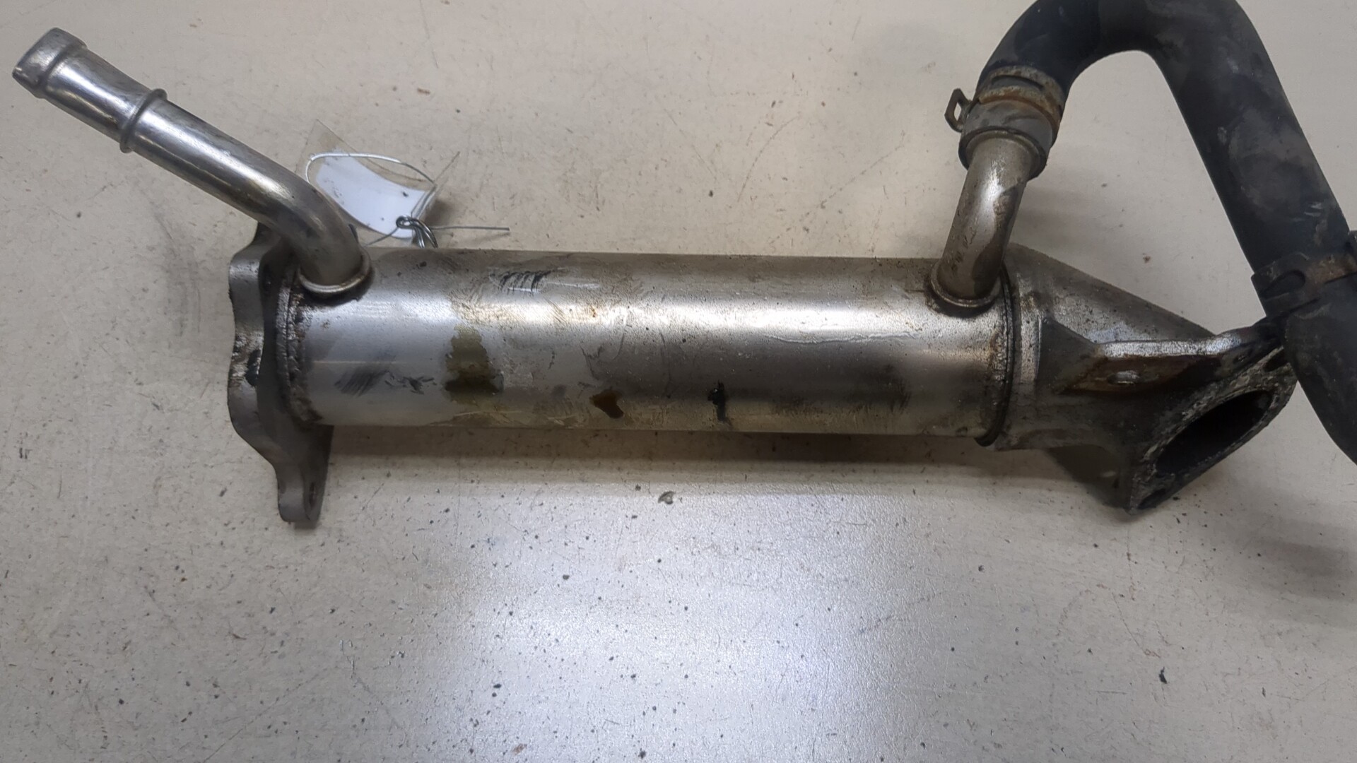 Тройник вентиляции картерных газов