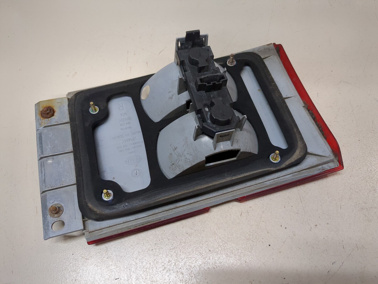 Фонарь задний внутренний правый