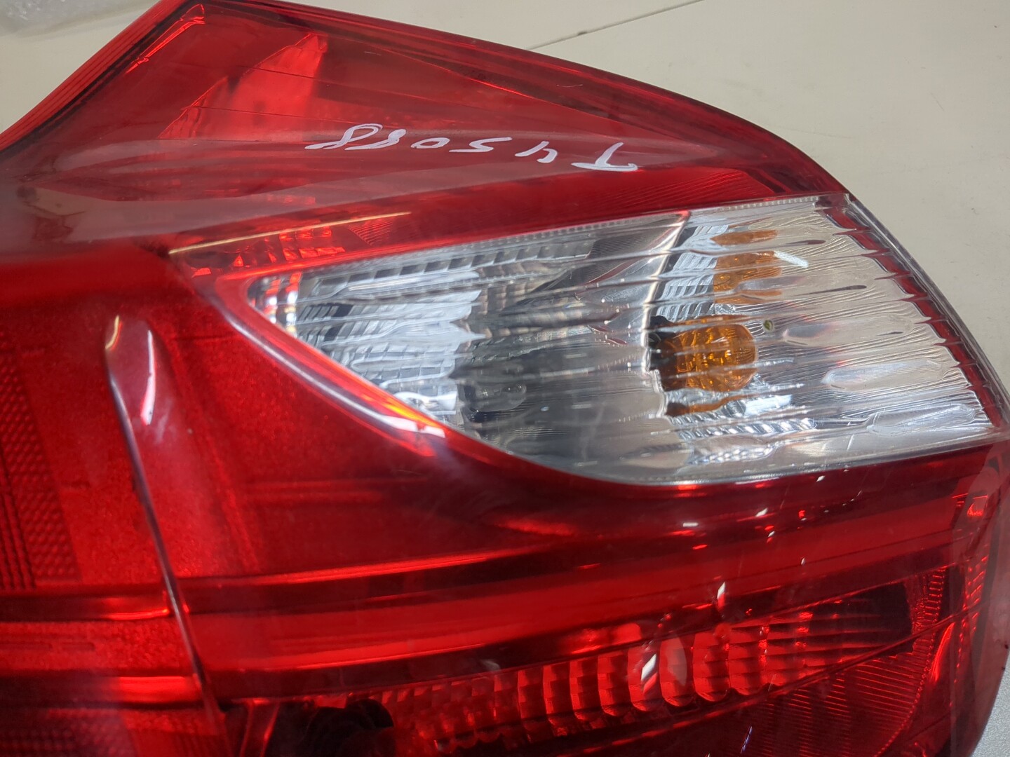 Фонарь задний левый