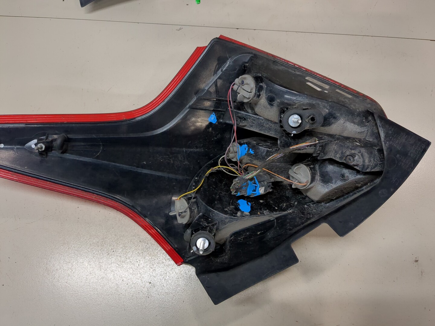 Фонарь задний левый