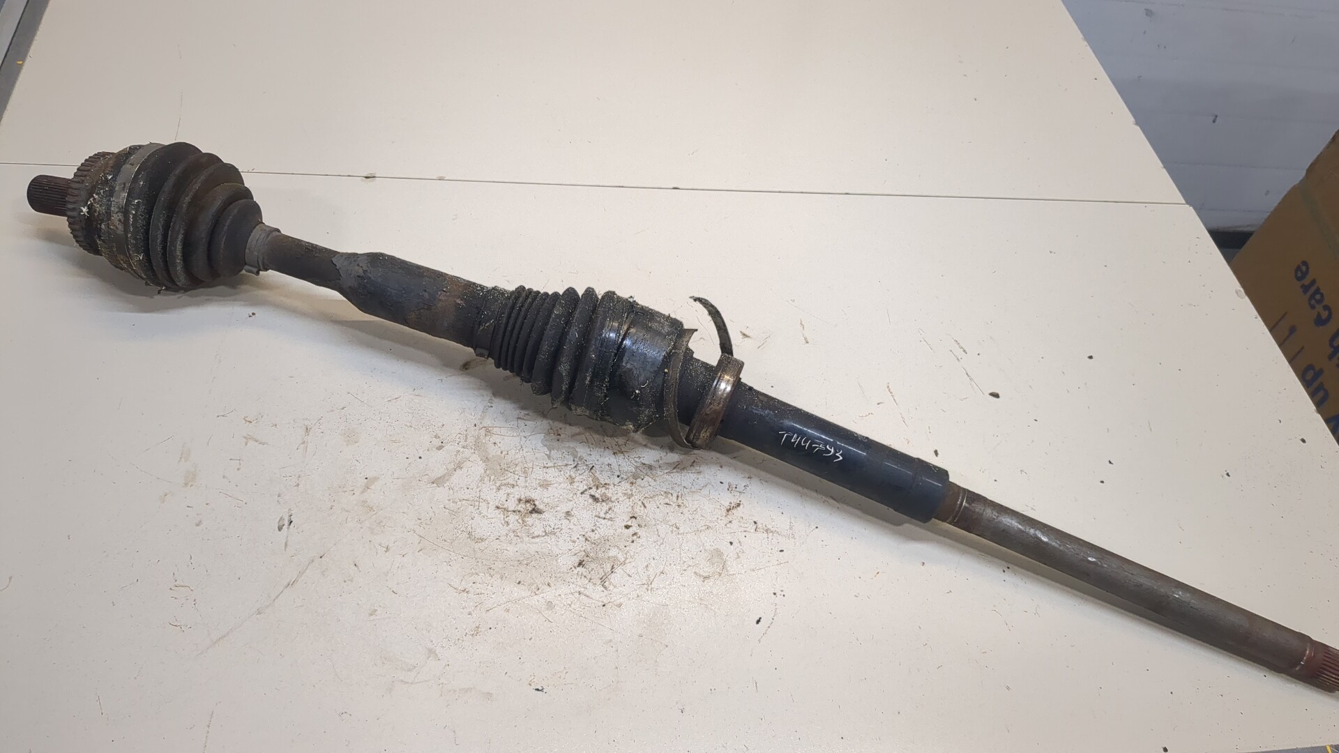 Полуось передняя правая