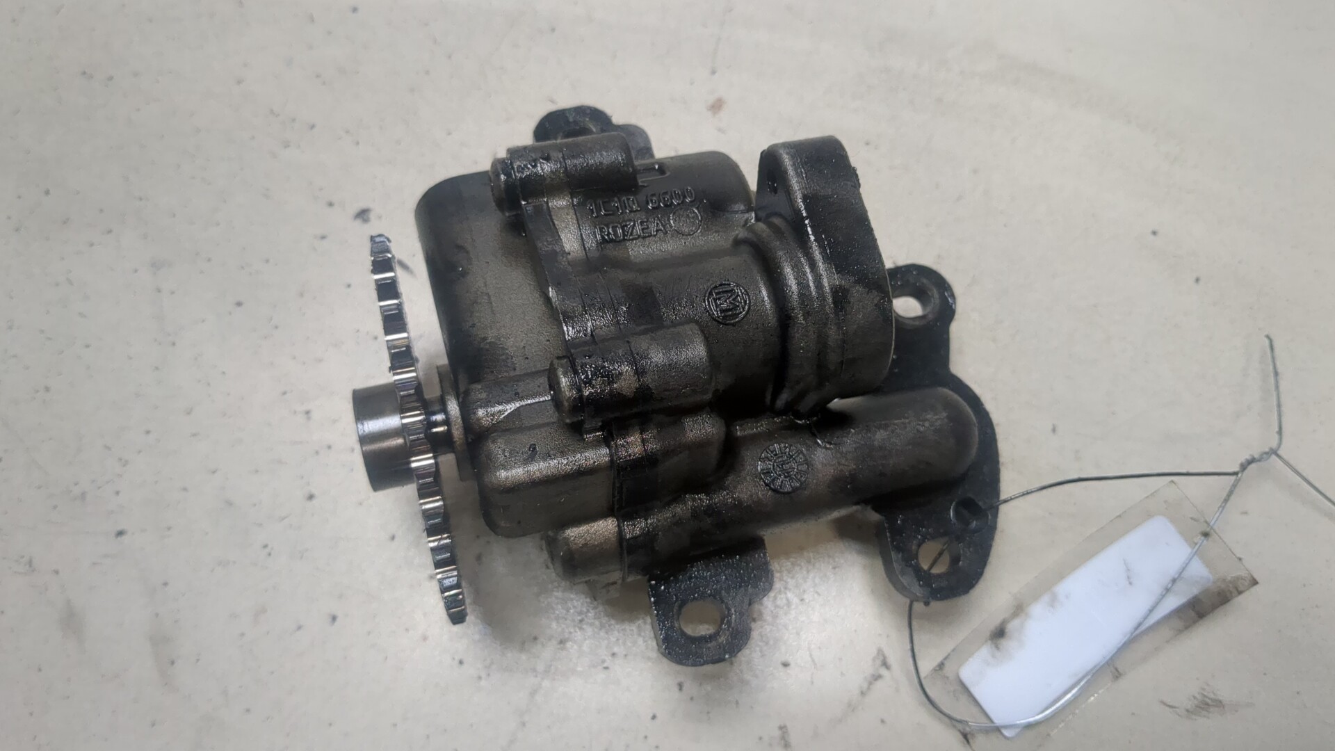 Насос масляный