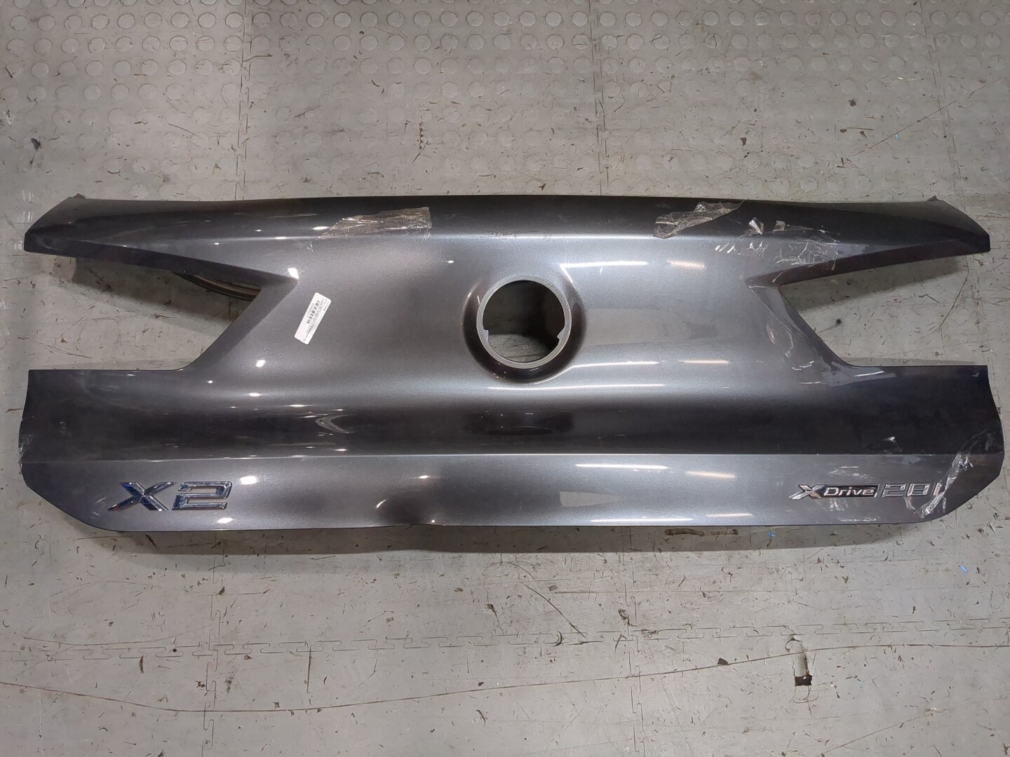 Накладка крышки багажника