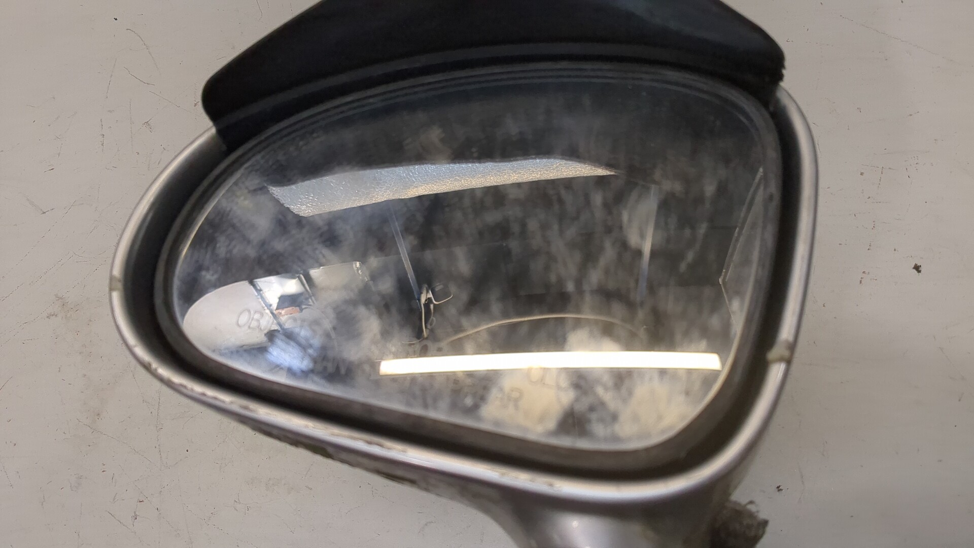 Зеркало левое электрическое