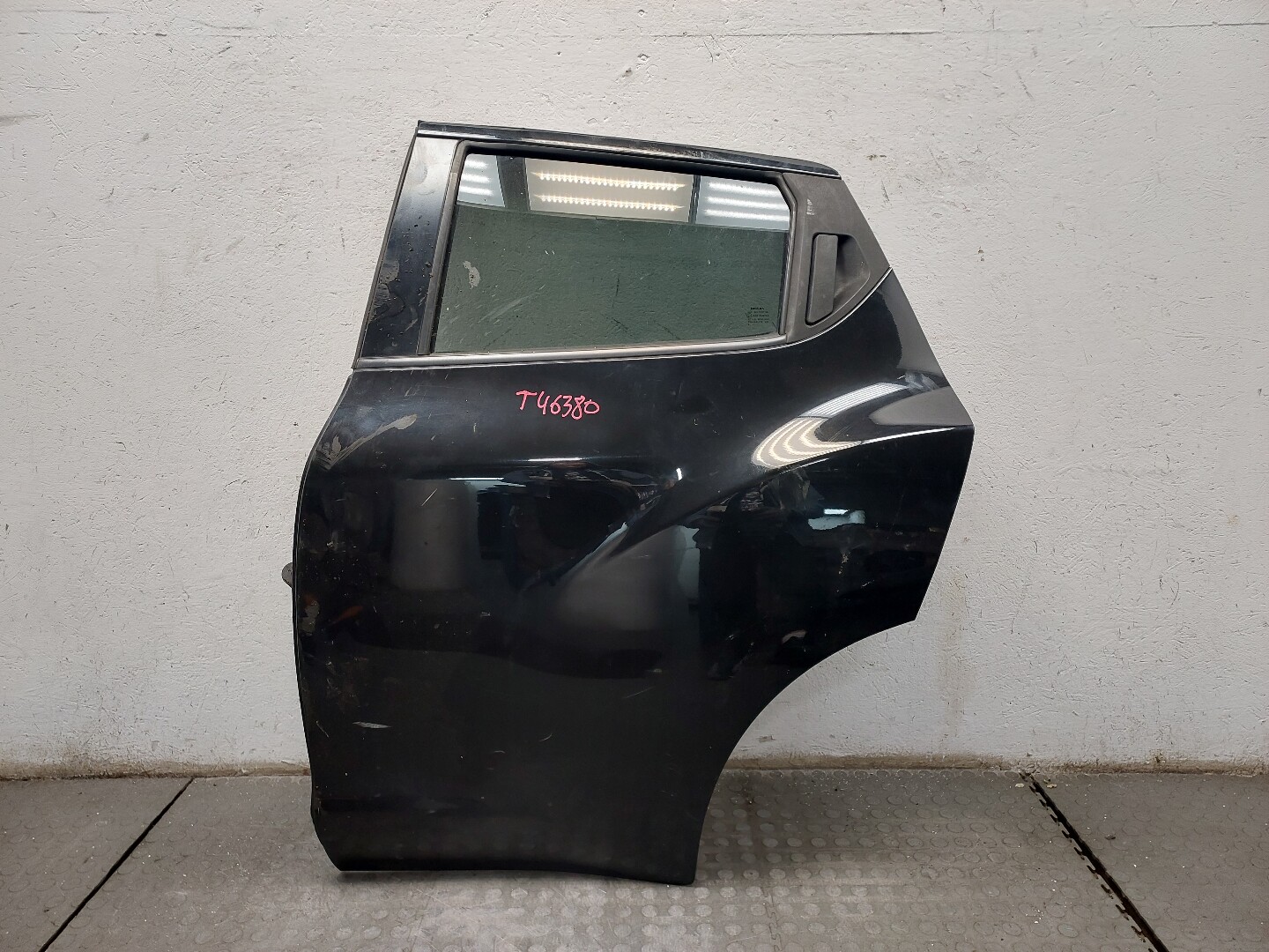 Дверь задняя левая