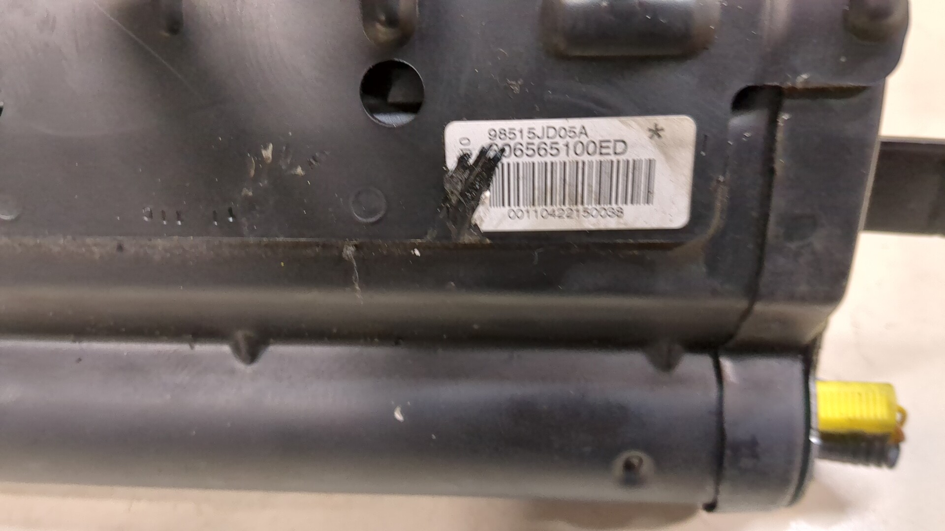 Подушка безопасности пассажирская (в торпедо)