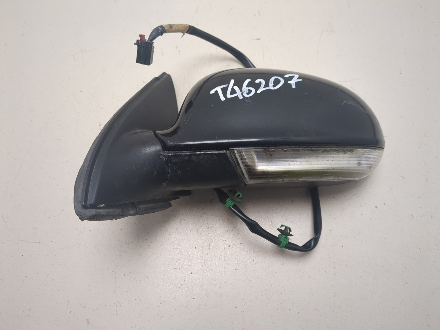 Зеркало левое электрическое