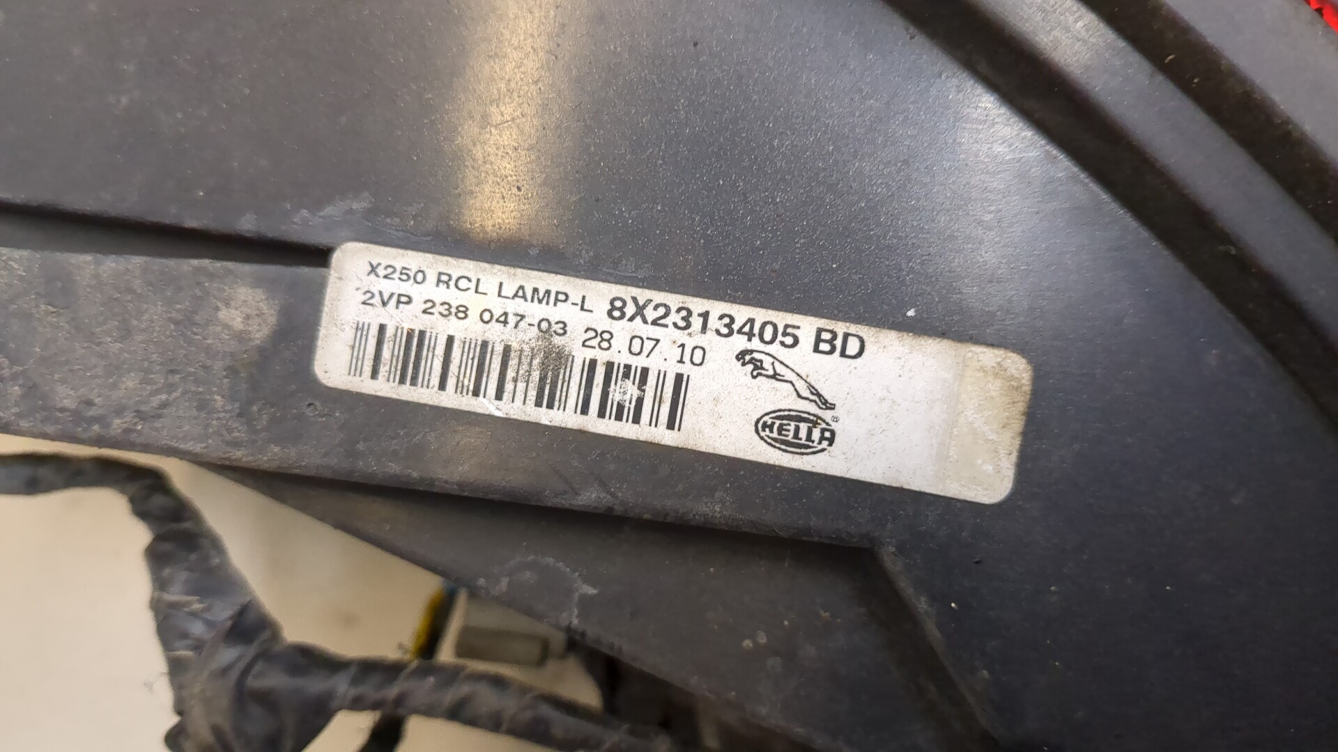 Фонарь задний левый