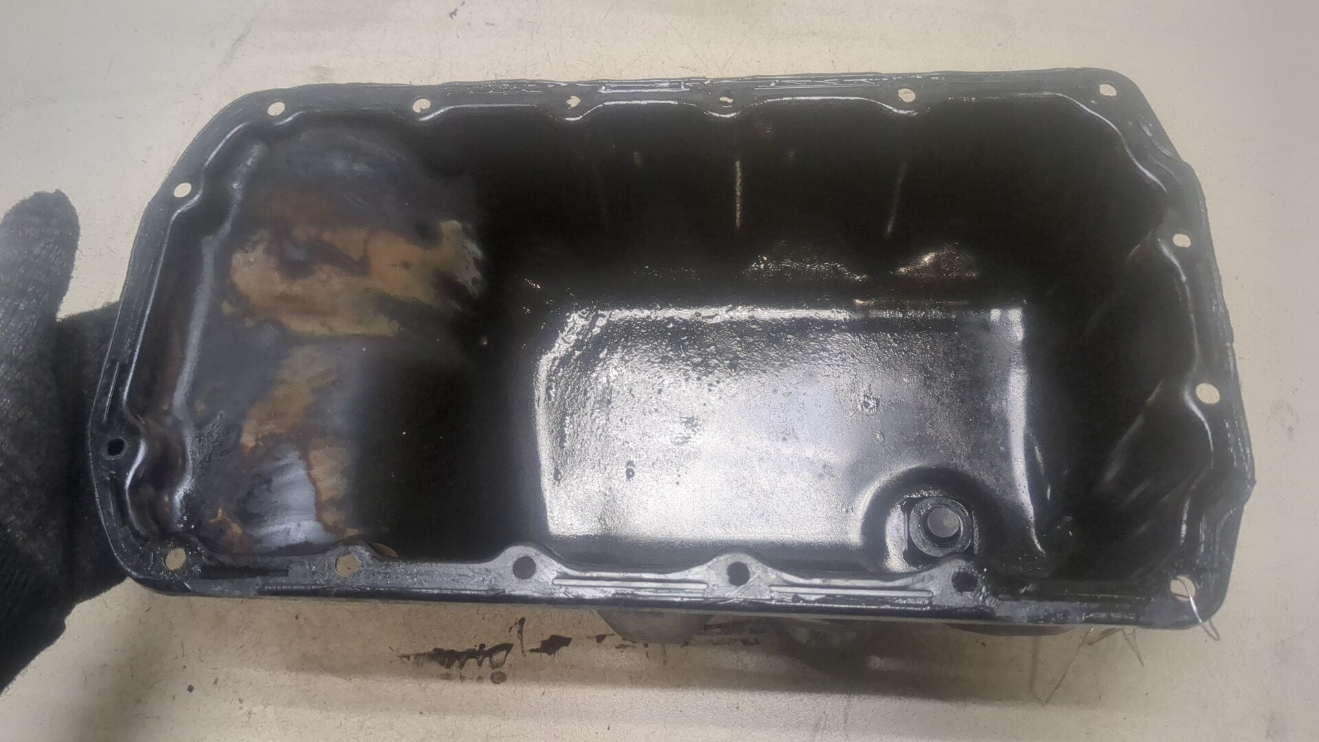 Поддон масляный двигателя (картер)