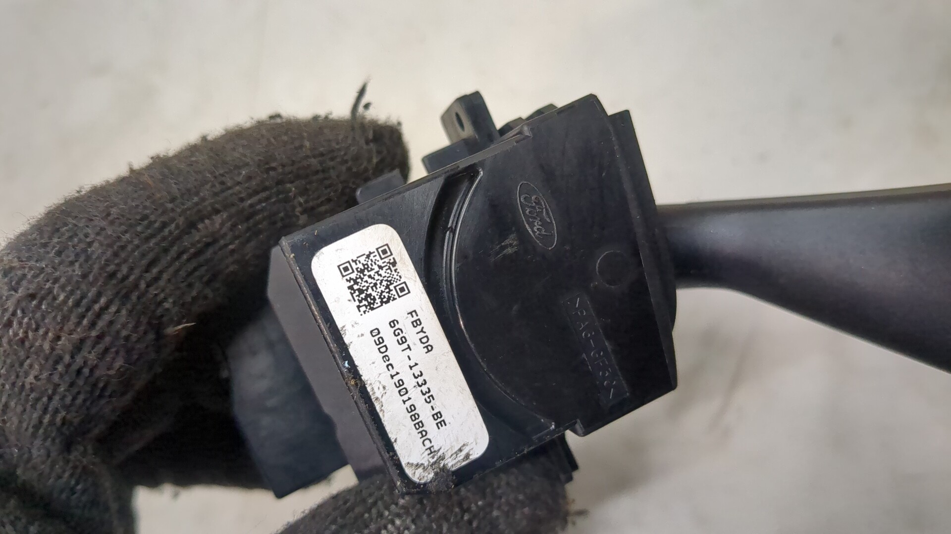 Переключатель поворотов подрулевой