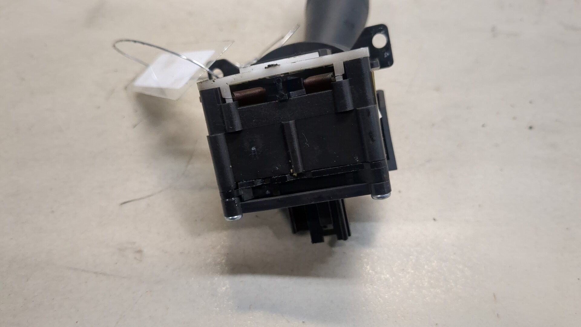 Переключатель поворотов подрулевой