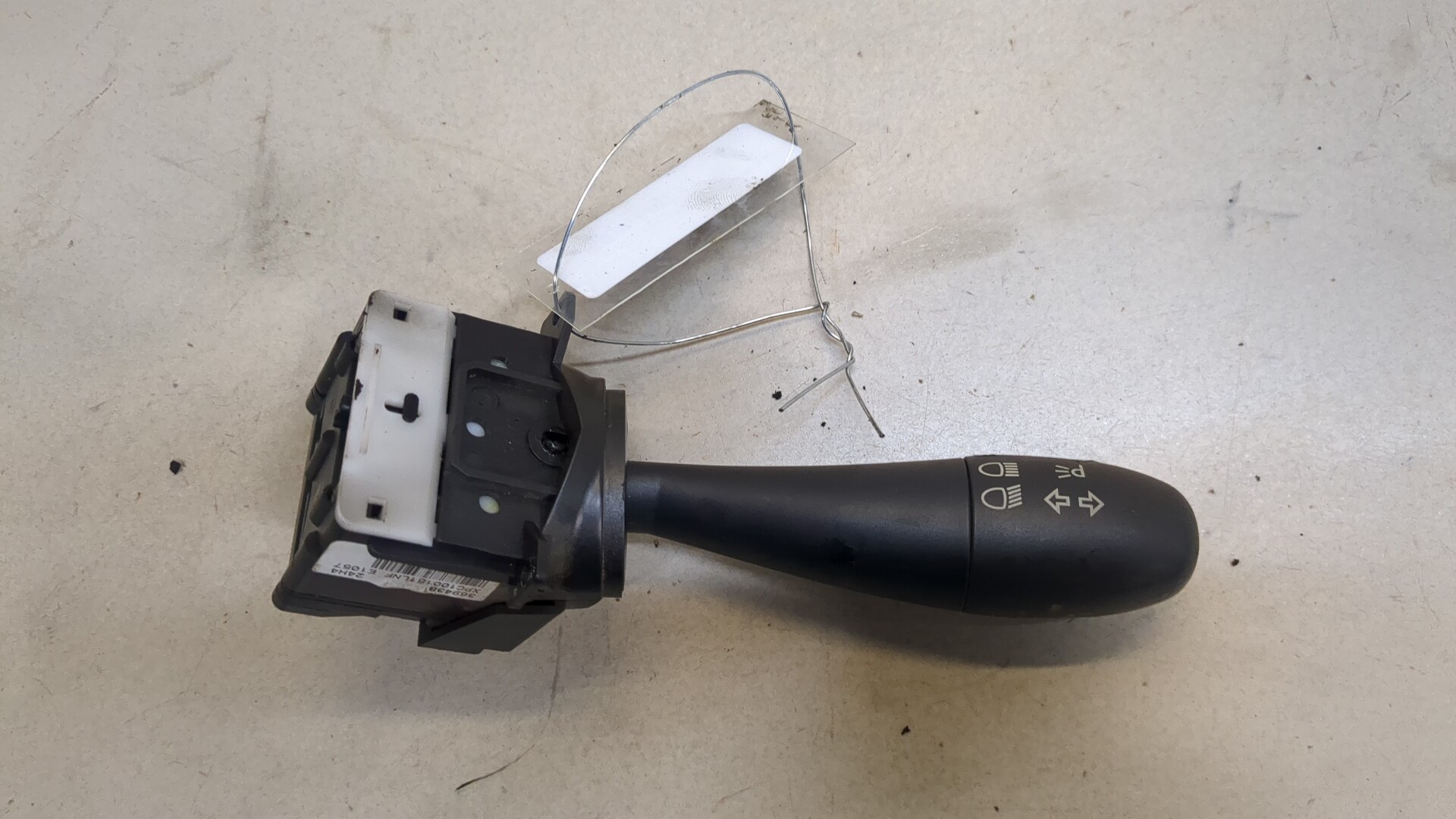 Переключатель поворотов подрулевой