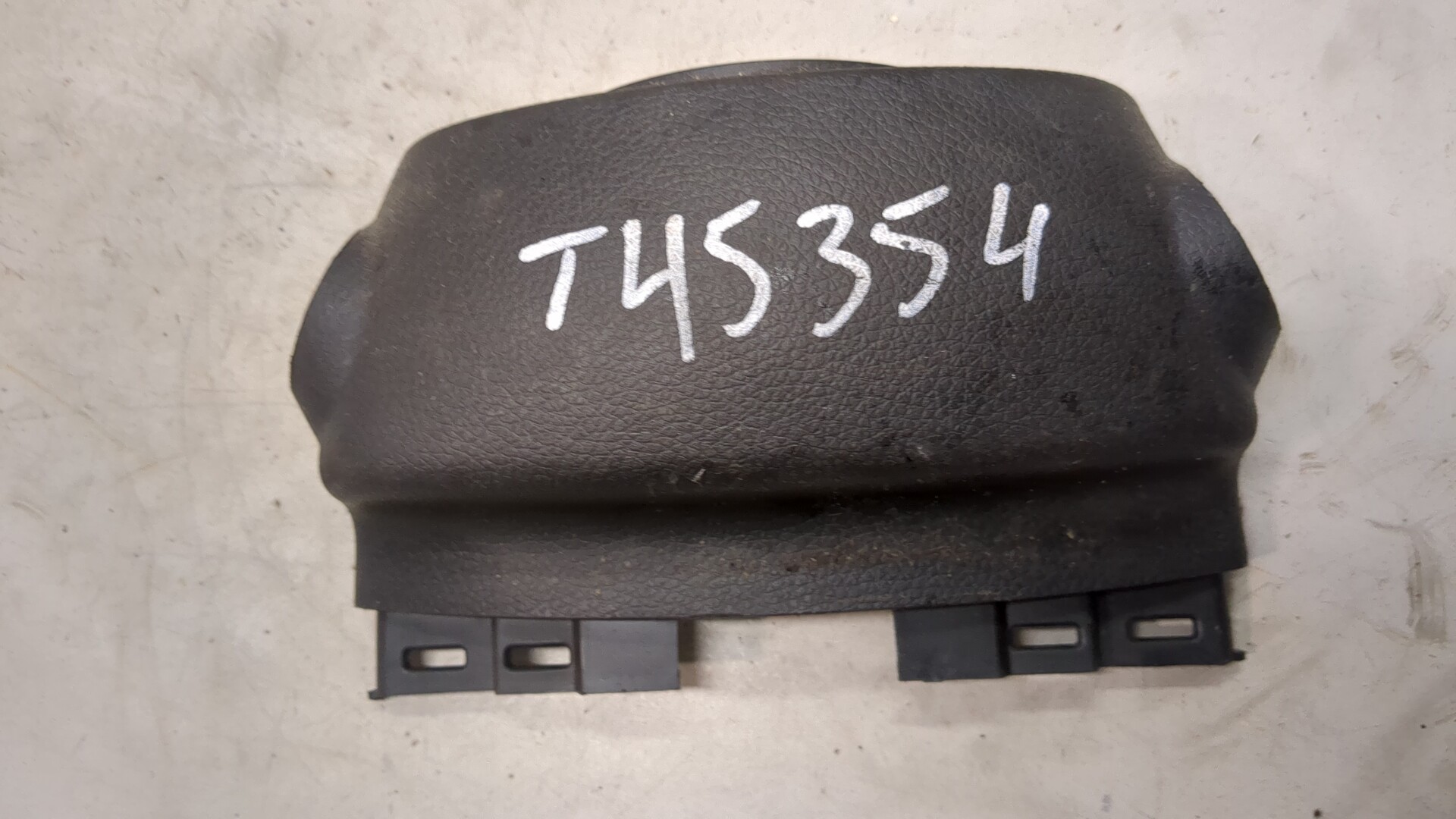 Кожух рулевой колонки