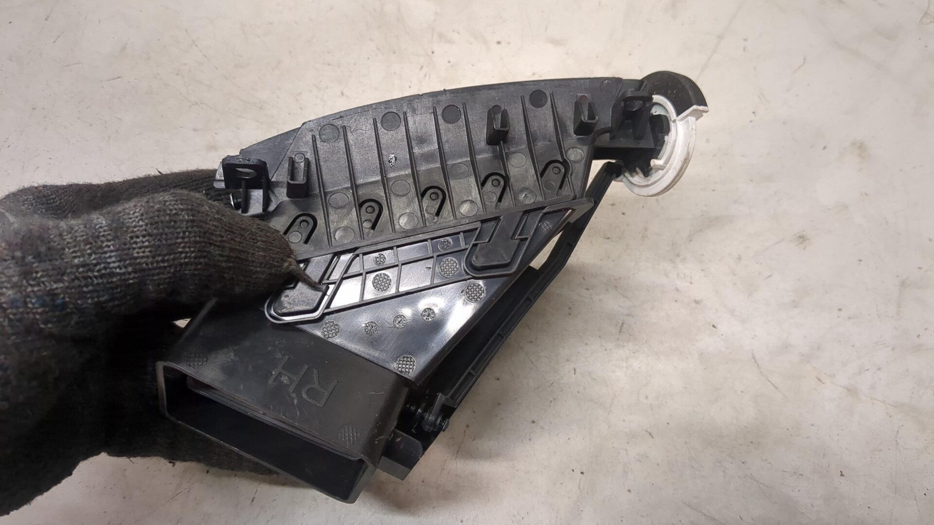 Дефлектор воздушный