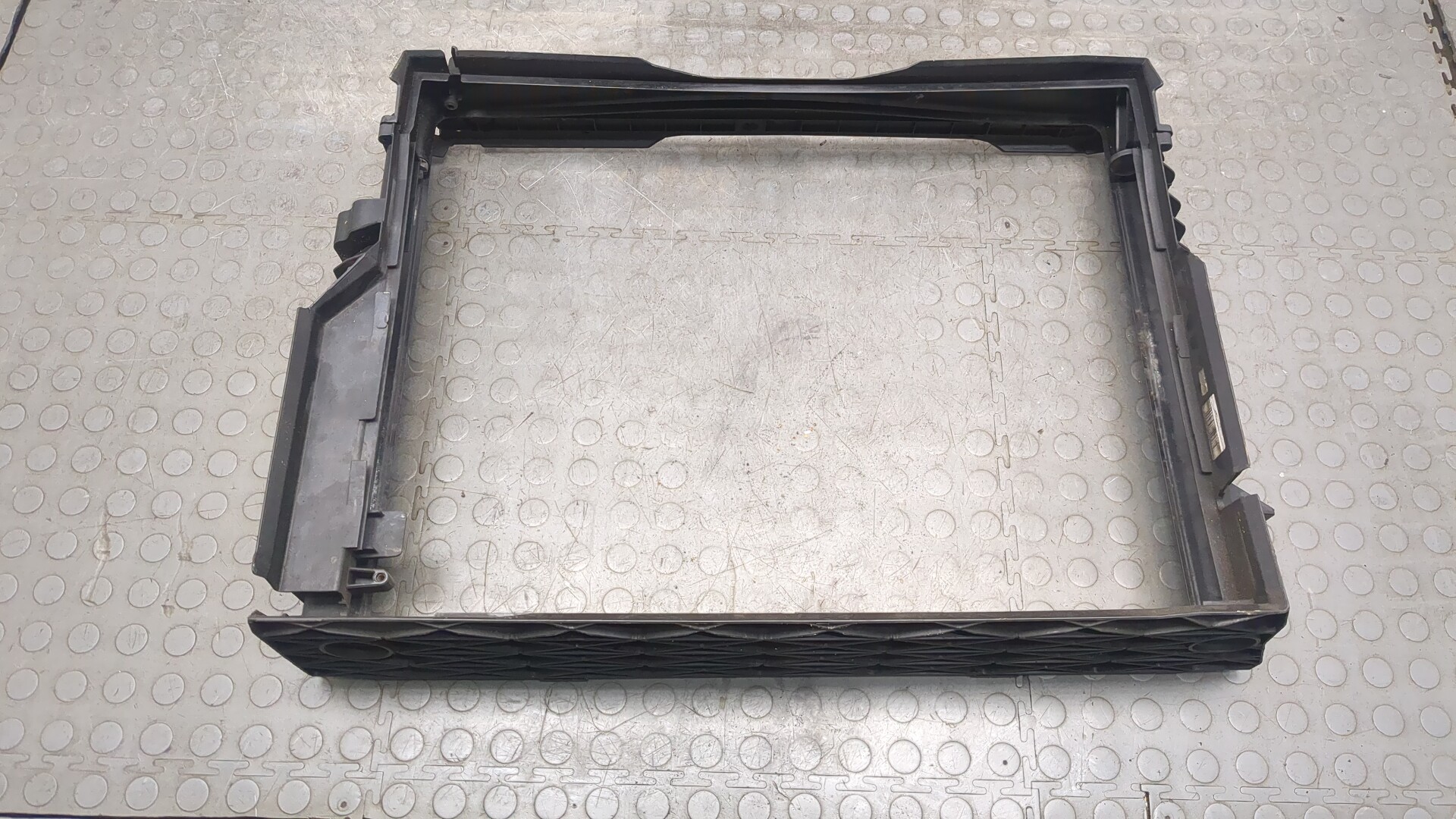 Диффузор вентилятора