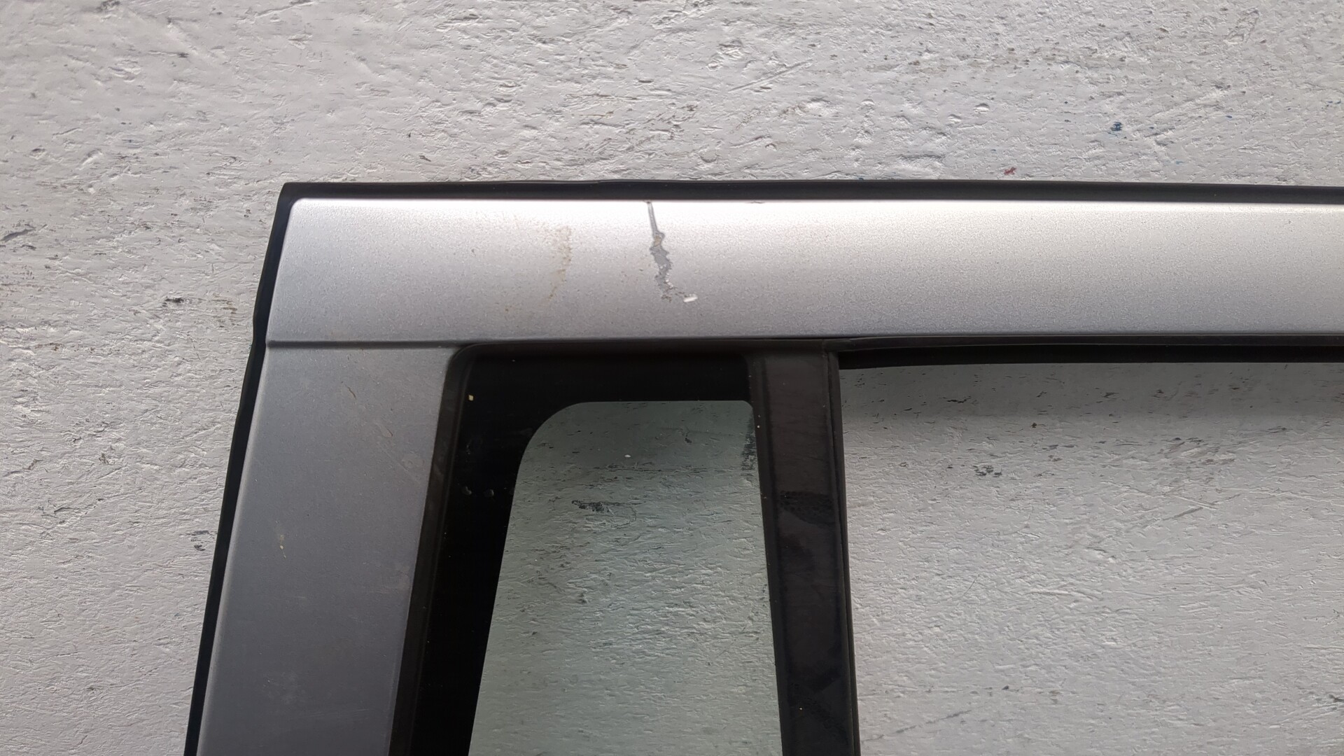 Дверь задняя правая