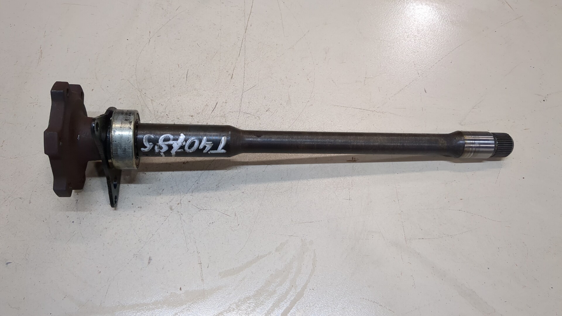 Полуось передняя правая