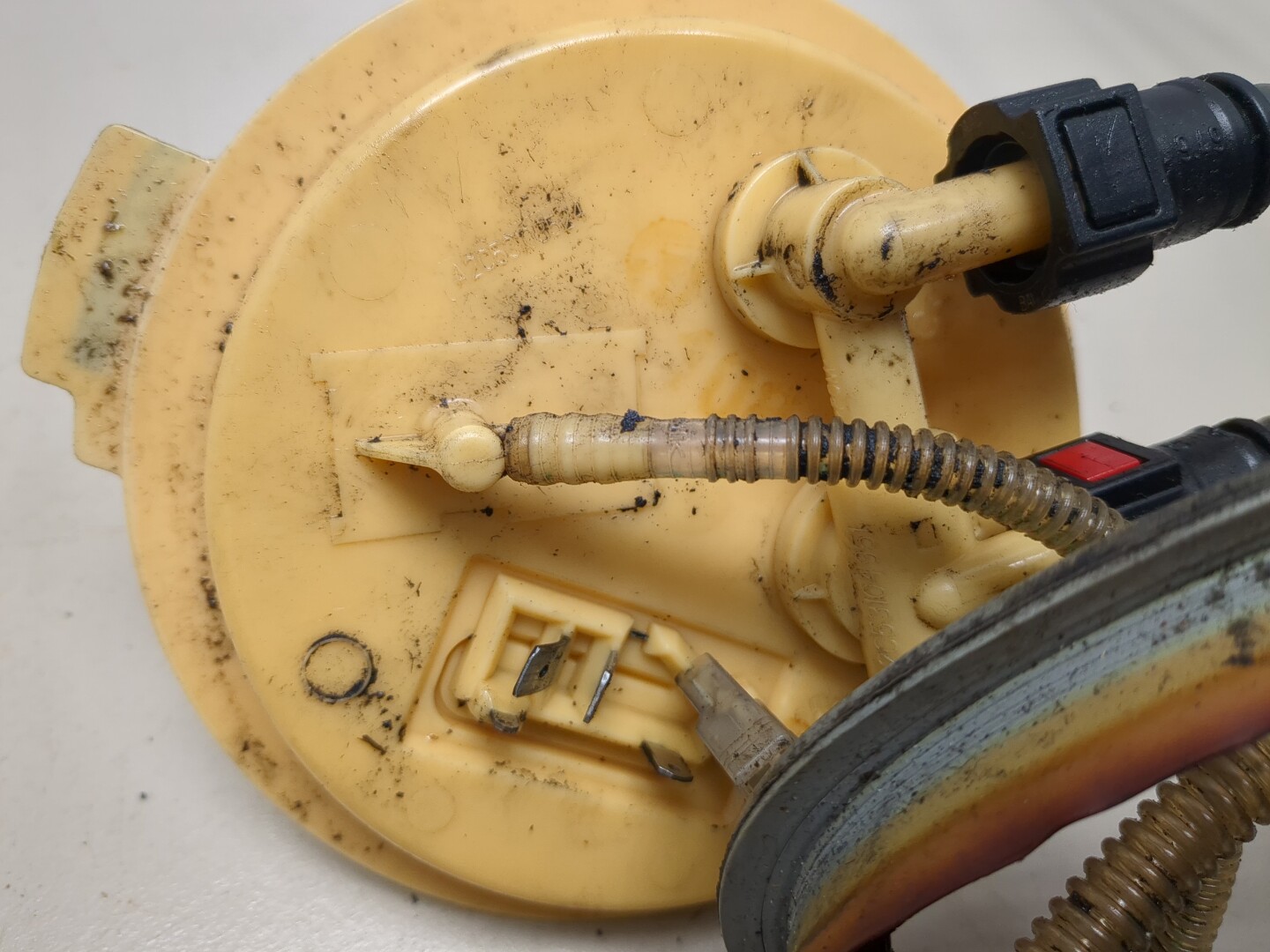 Насос топливный электрический