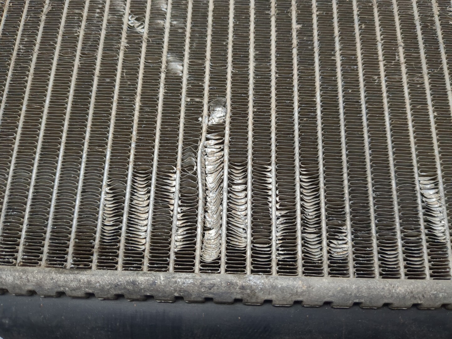 Радиатор охлаждения двигателя основной