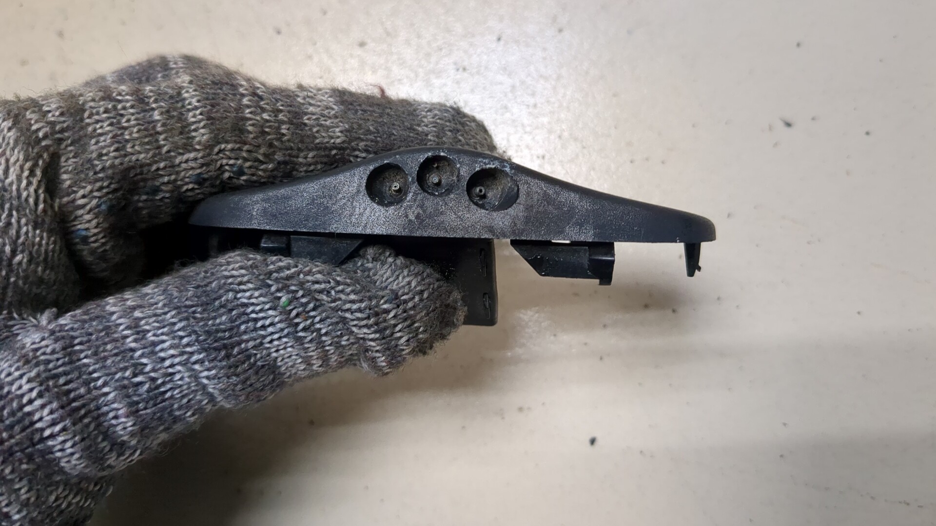 Форсунка омывателя лобового стекла