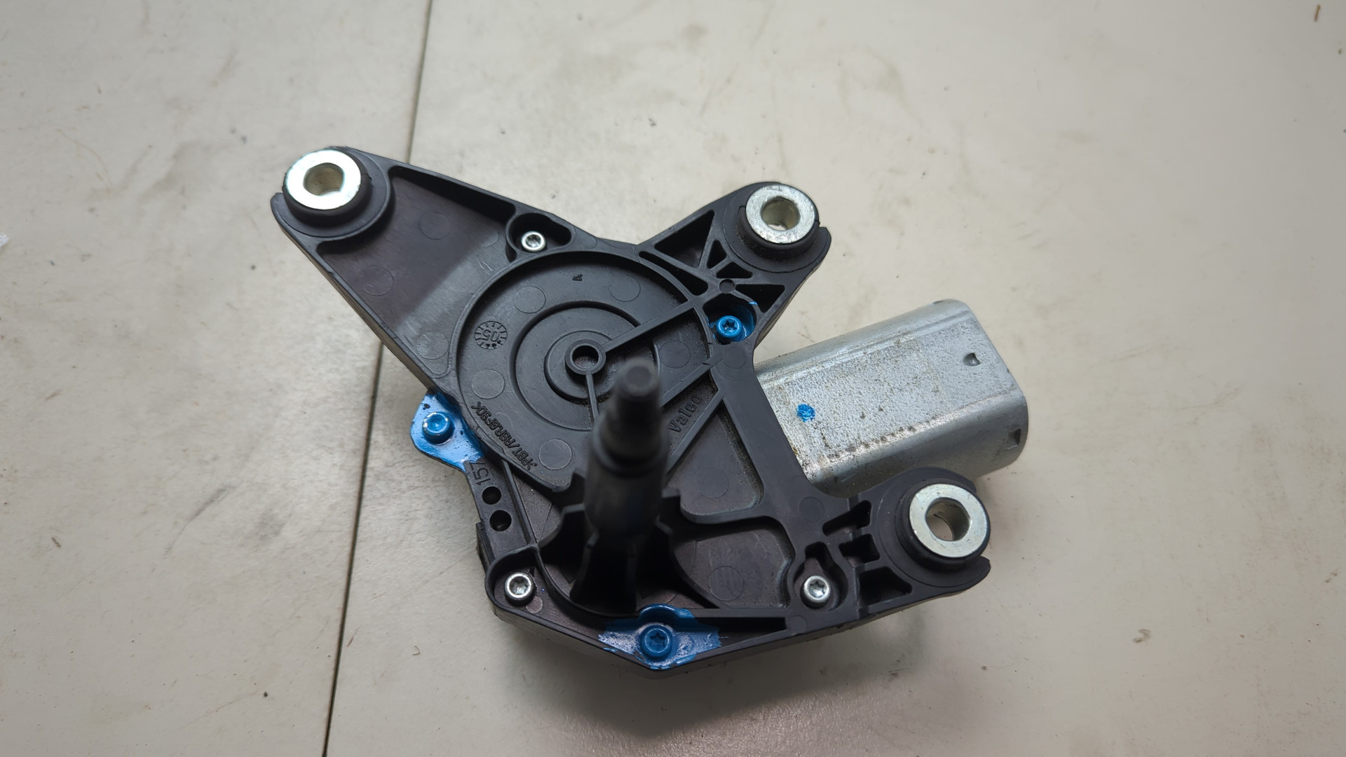 Моторчик стеклоочистителя задний