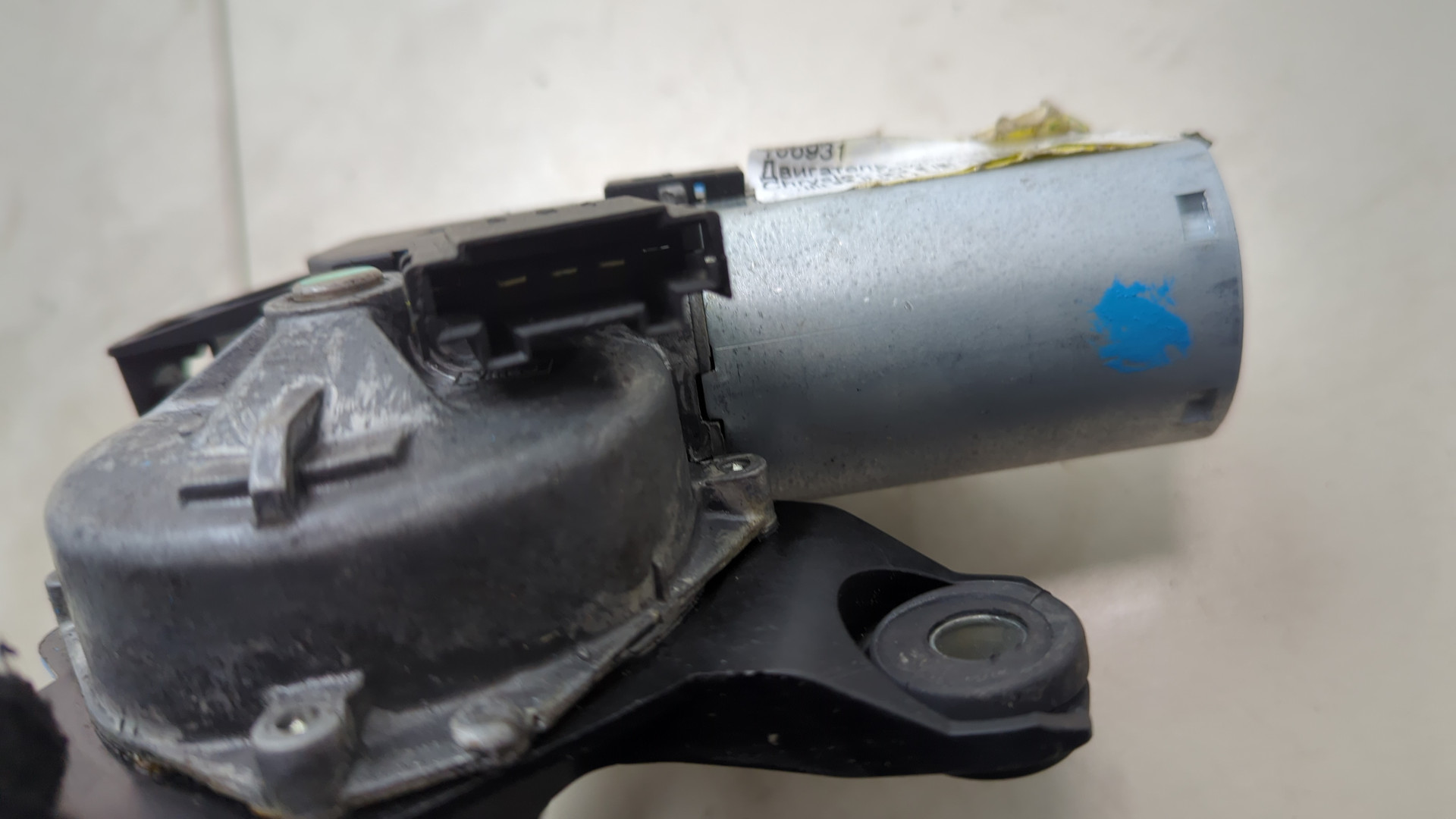 Моторчик стеклоочистителя задний