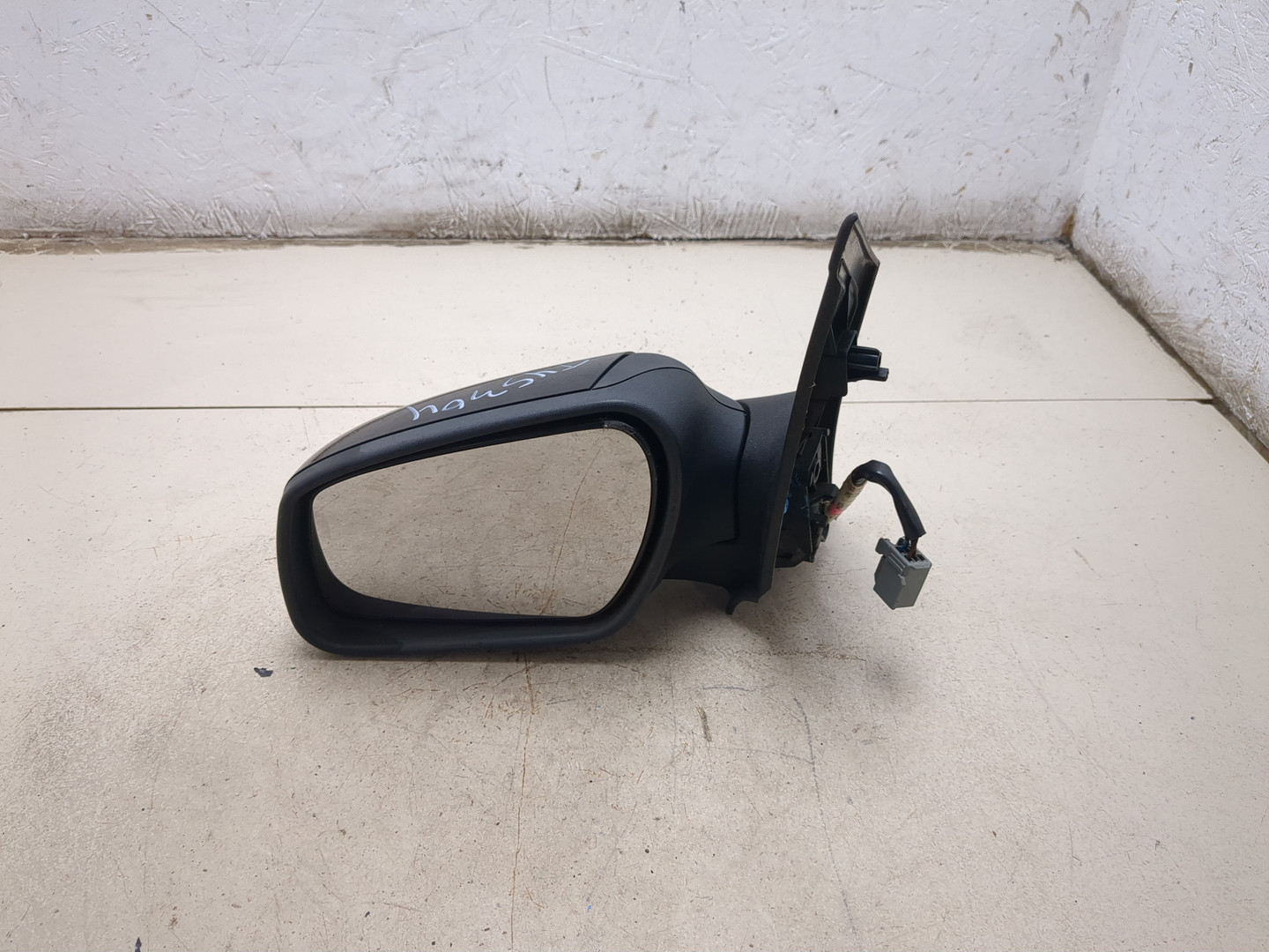 Зеркало левое электрическое