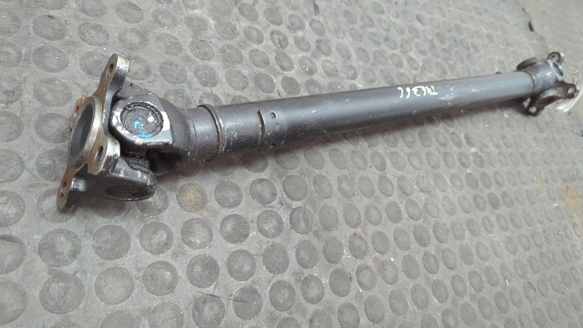 Вал карданный передний