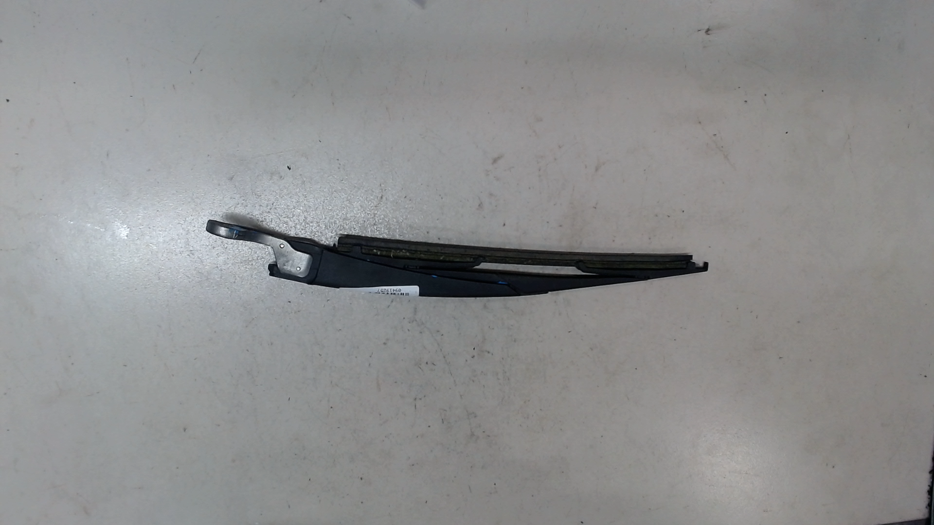 Поводок стеклоочистителя заднего