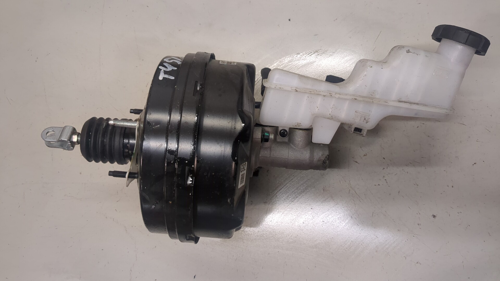 Цилиндр тормозной главный