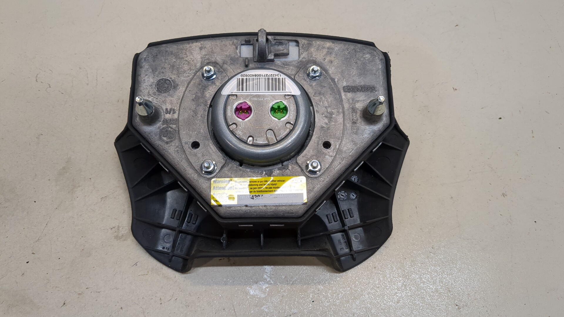 Подушка безопасности в рулевое колесо