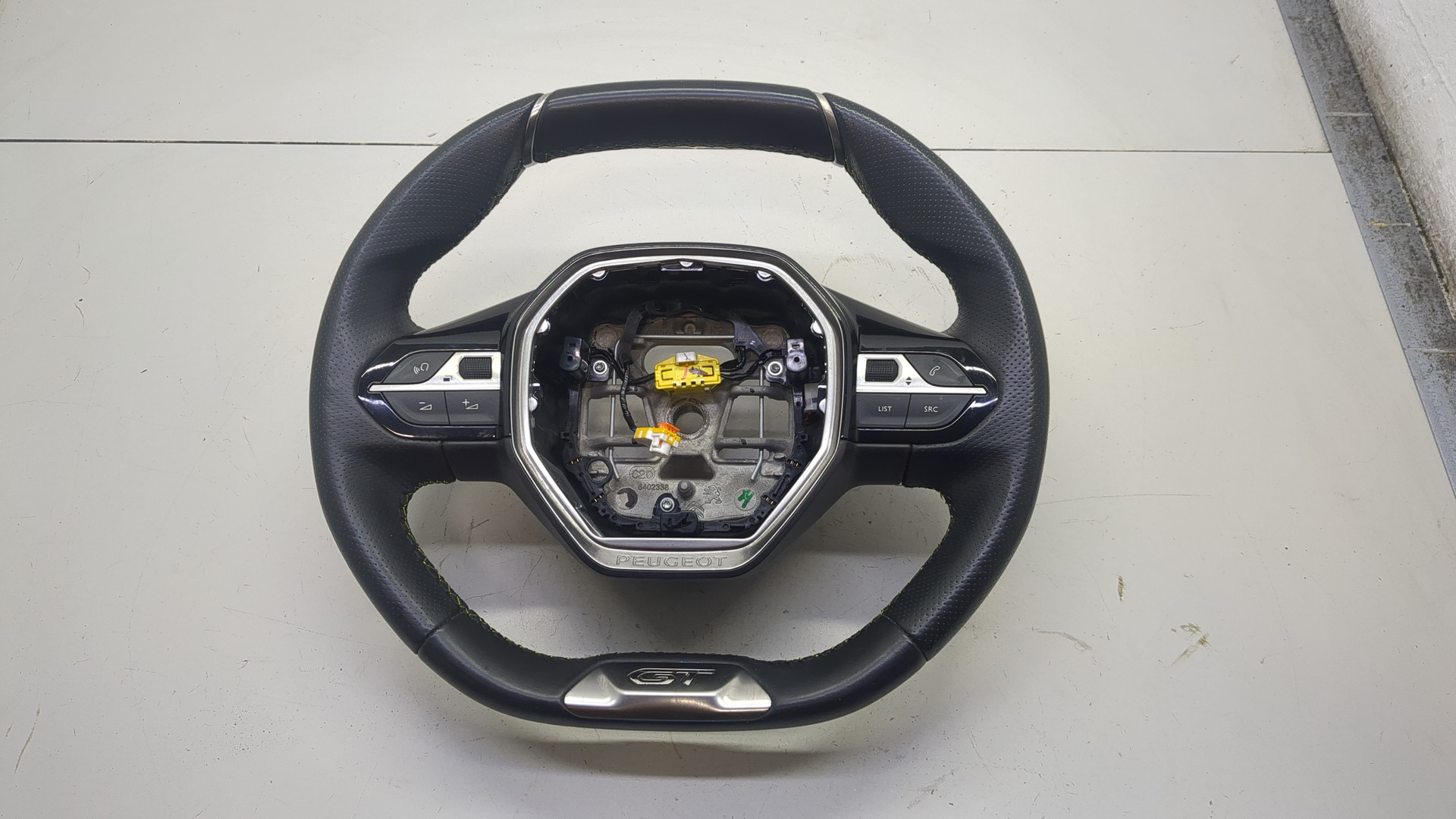 Рулевое колесо (руль)