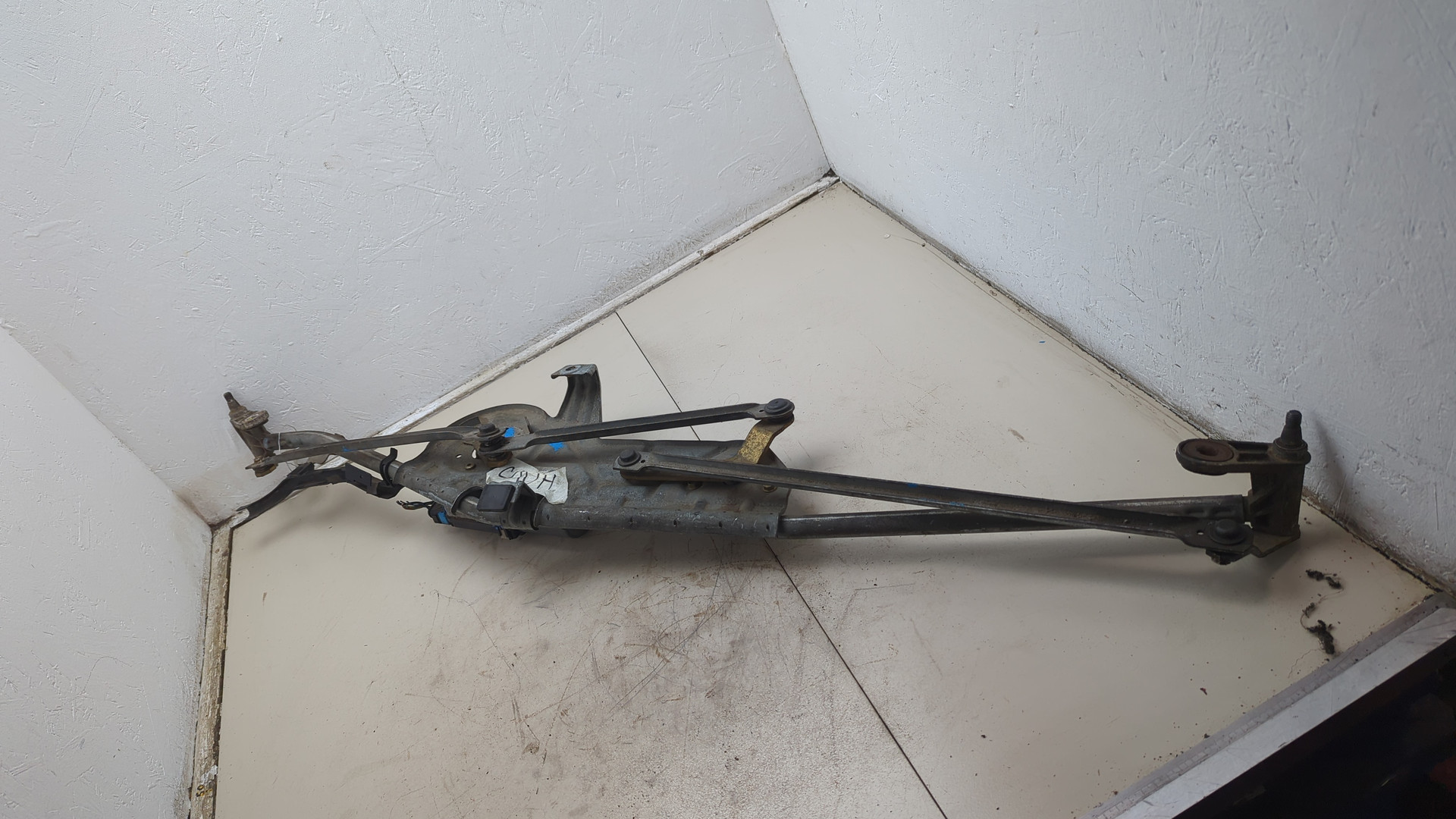 Трапеция стеклоочистителей