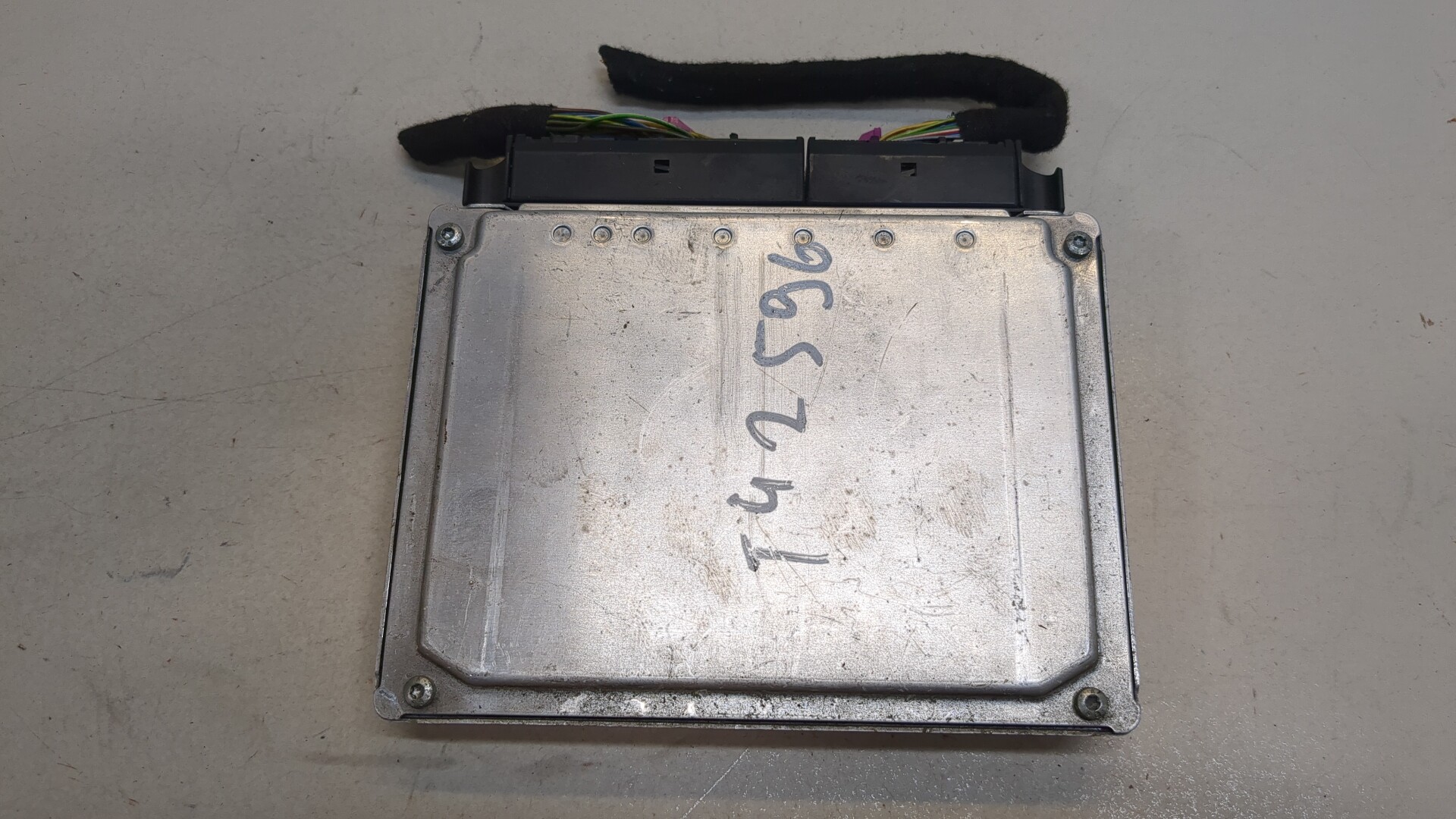 Блок управления подвеской