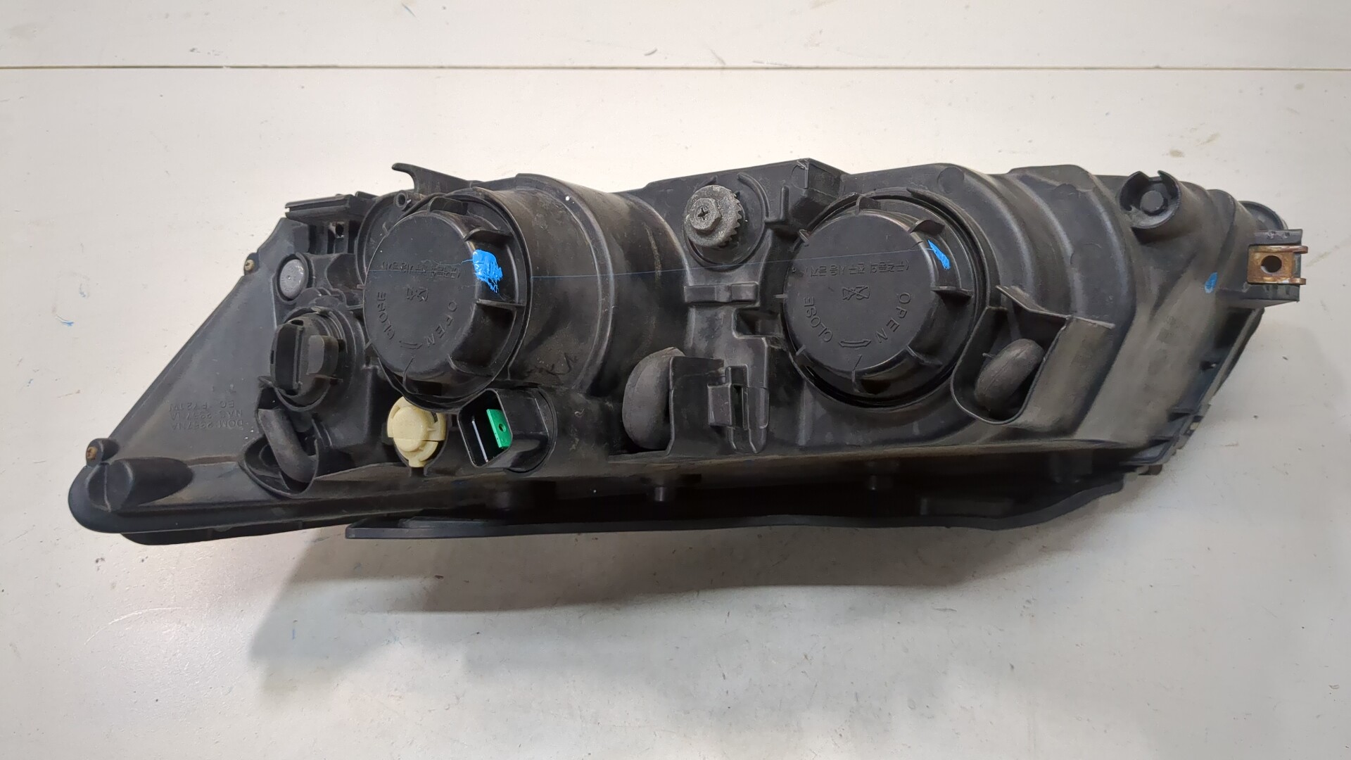 Фара правая