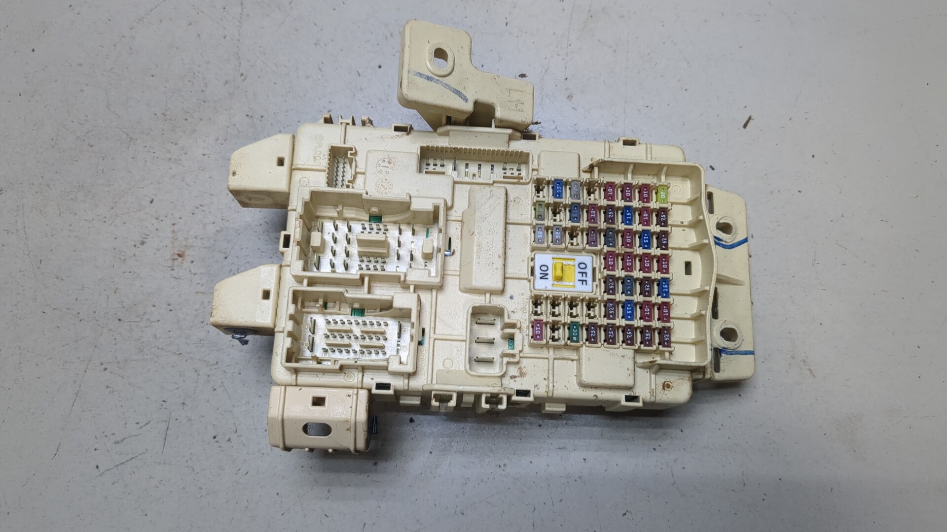 Блок предохранителей