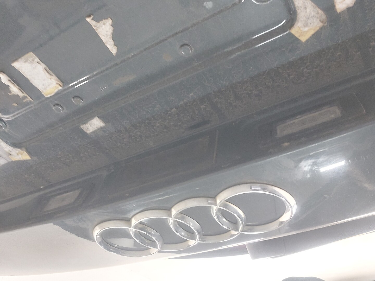 Дверь багажника