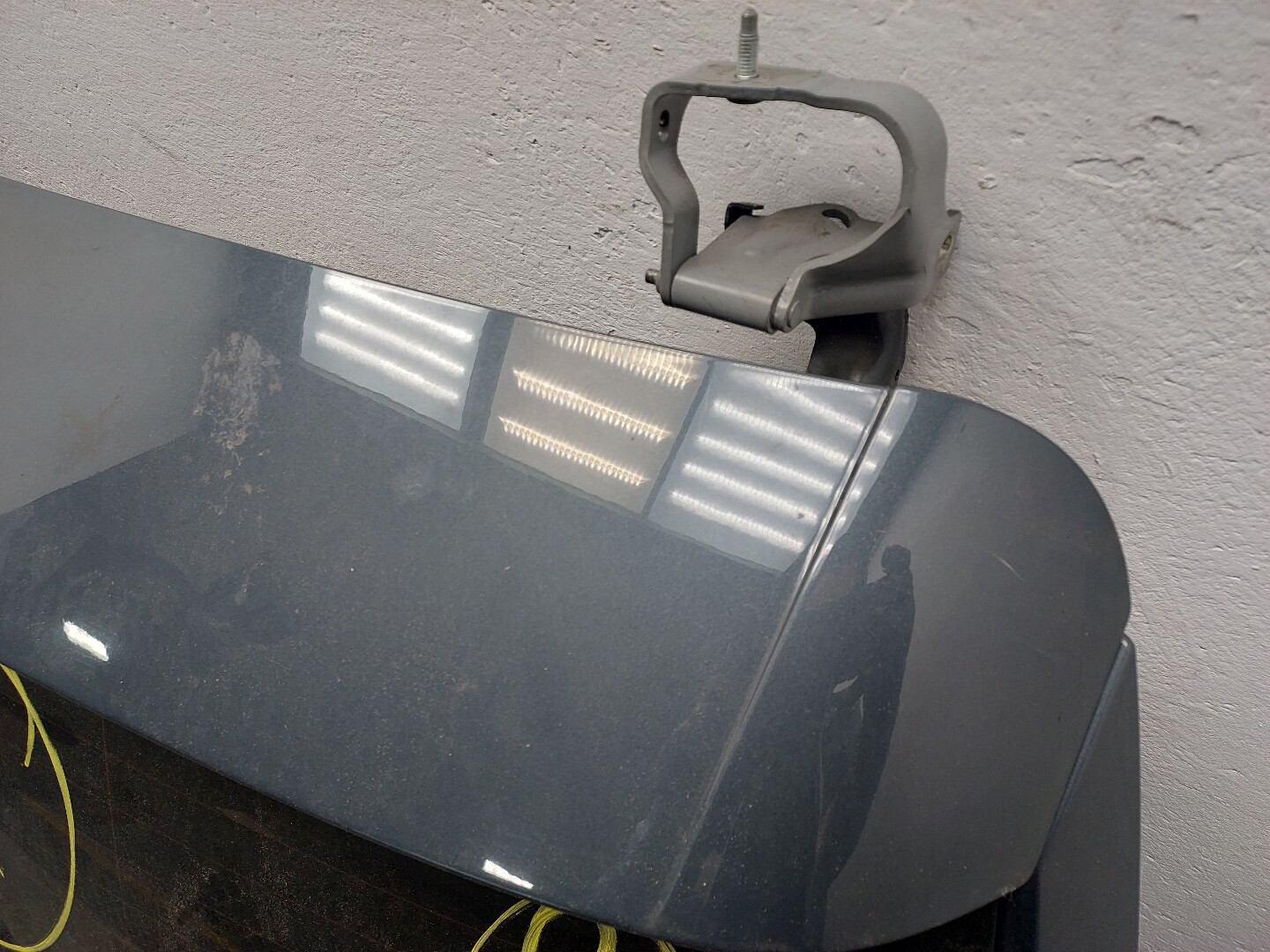 Дверь багажника