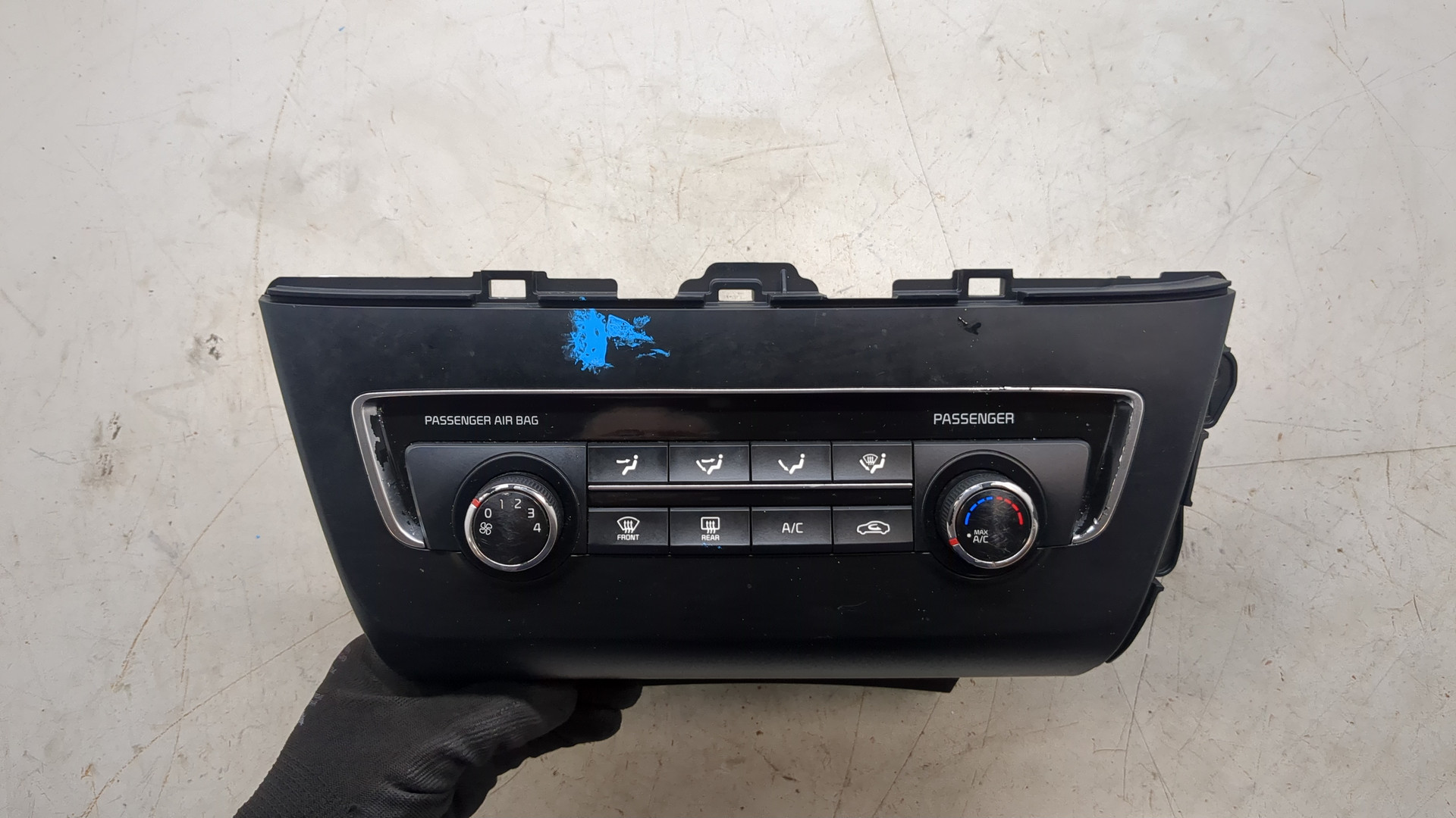 Переключатель отопителя