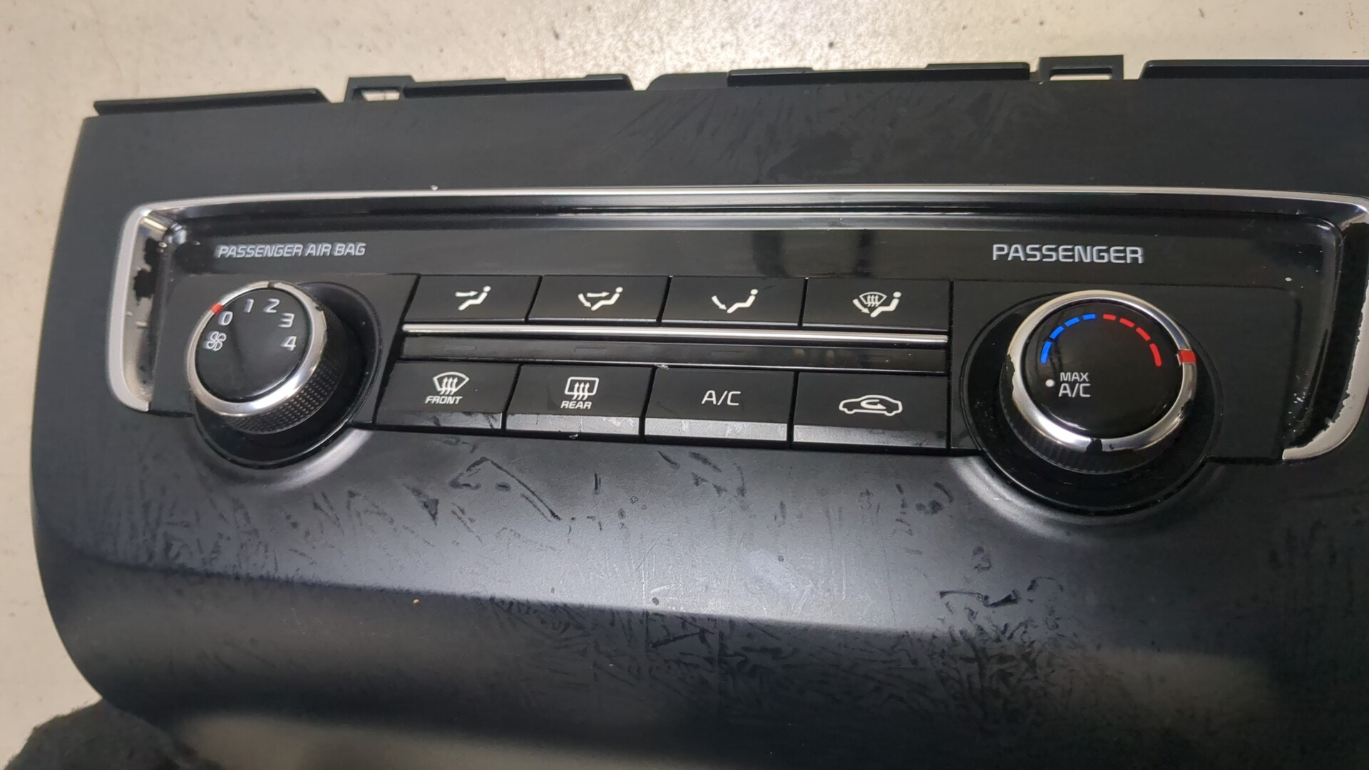 Переключатель отопителя