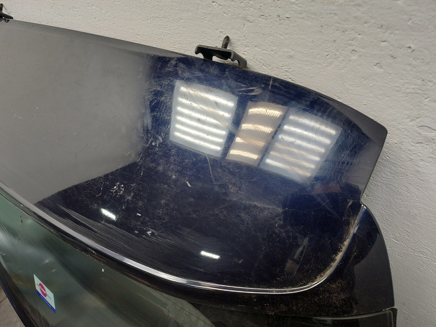 Дверь багажника