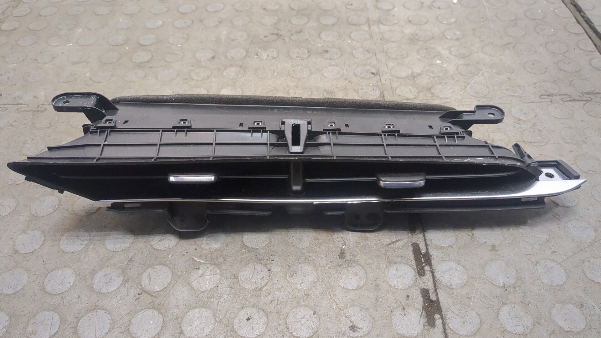 Дефлектор воздушный