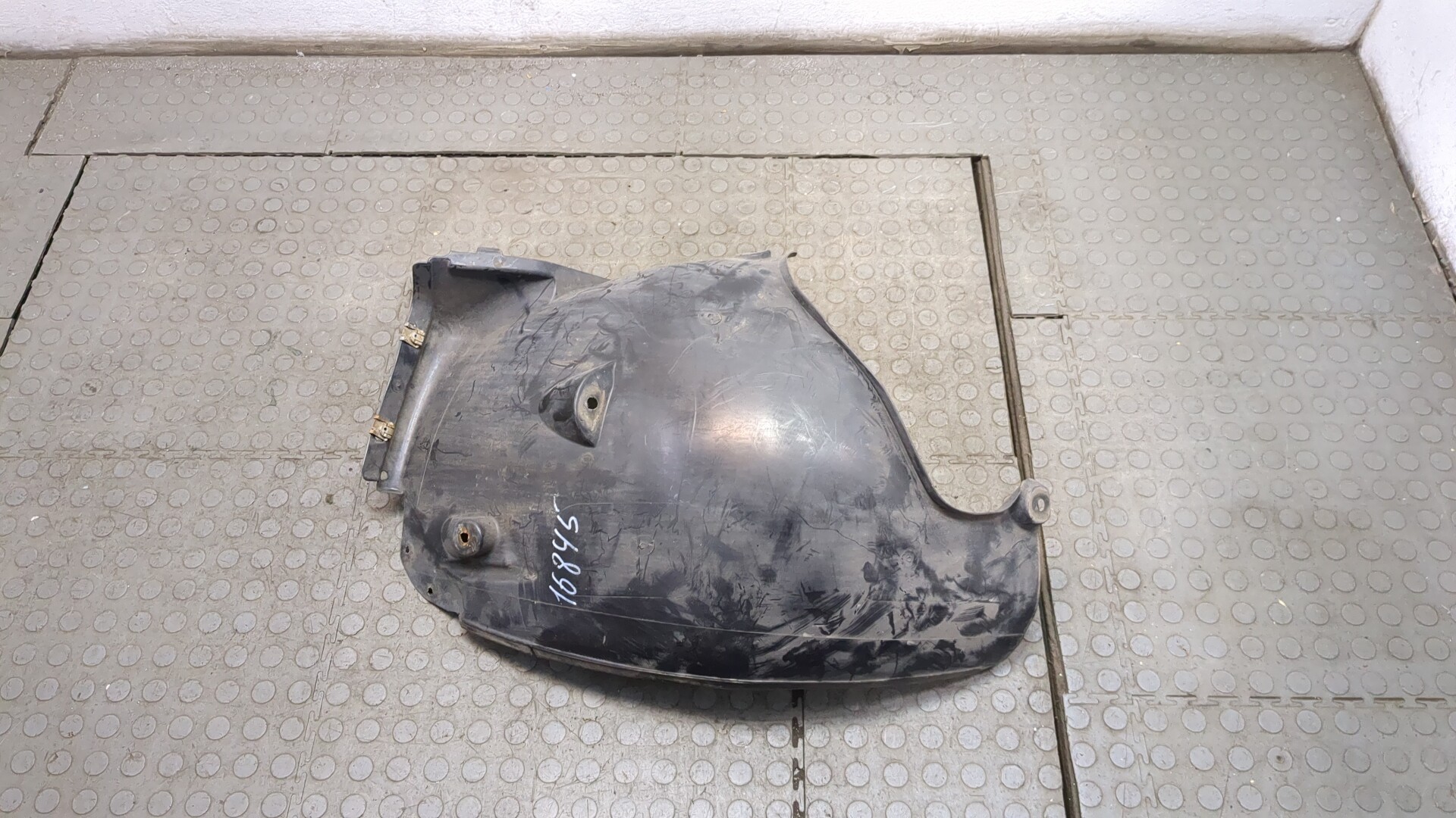 Локер передний правый