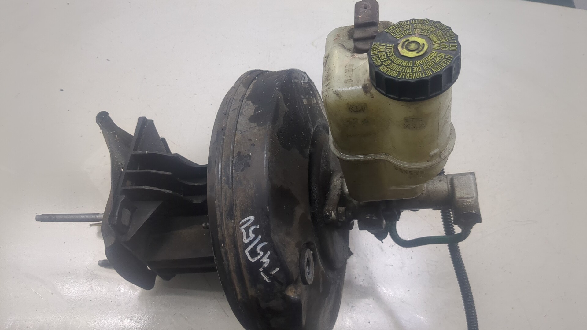 Цилиндр тормозной главный