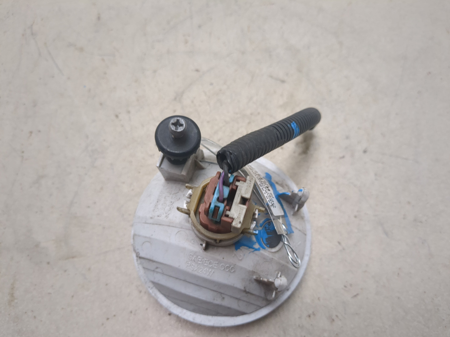 Фара противотуманная правая