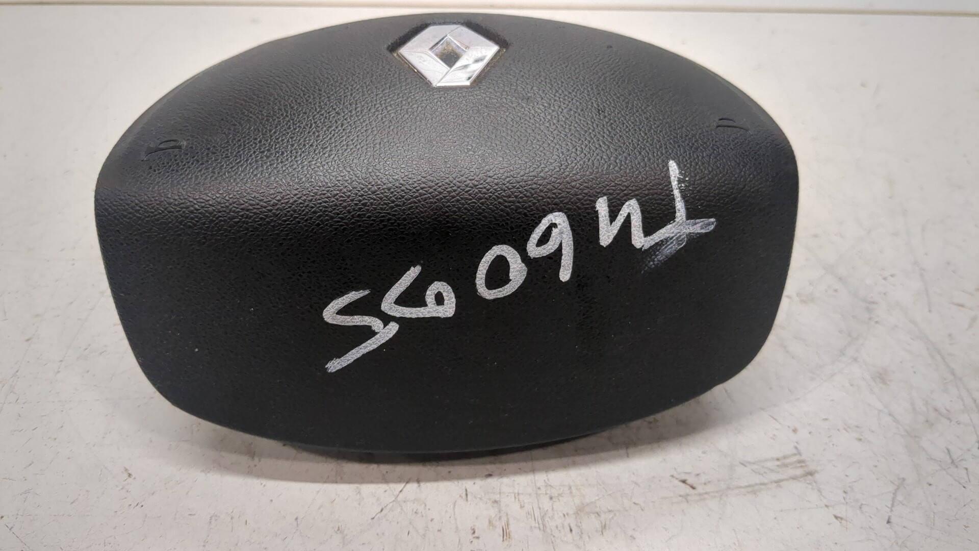 Подушка безопасности в рулевое колесо