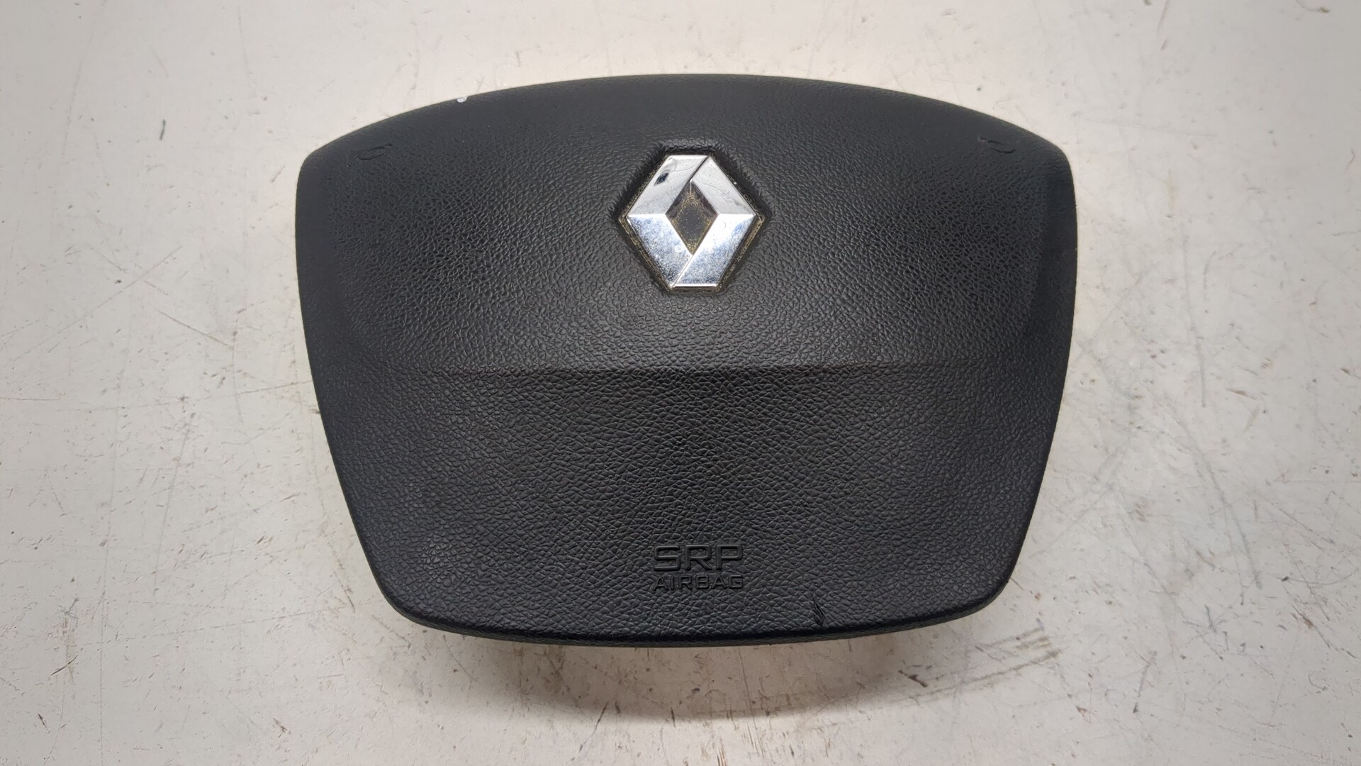 Подушка безопасности в рулевое колесо